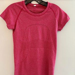 Lululemon short sleeve